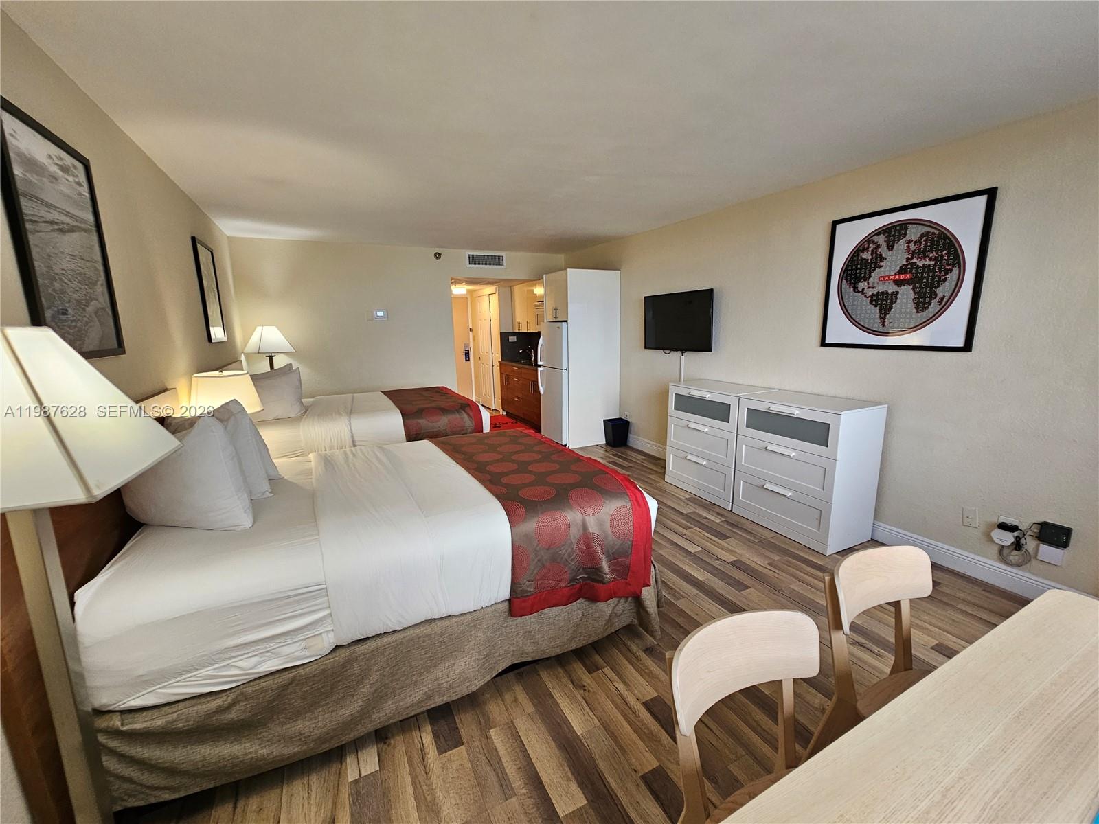 THE AVENTURA BEACH CLUB C - Residential