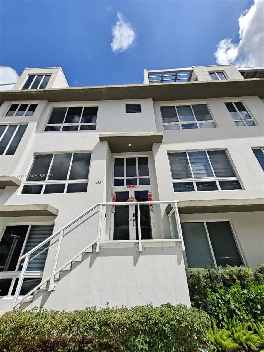 View Doral, FL 33178 townhome