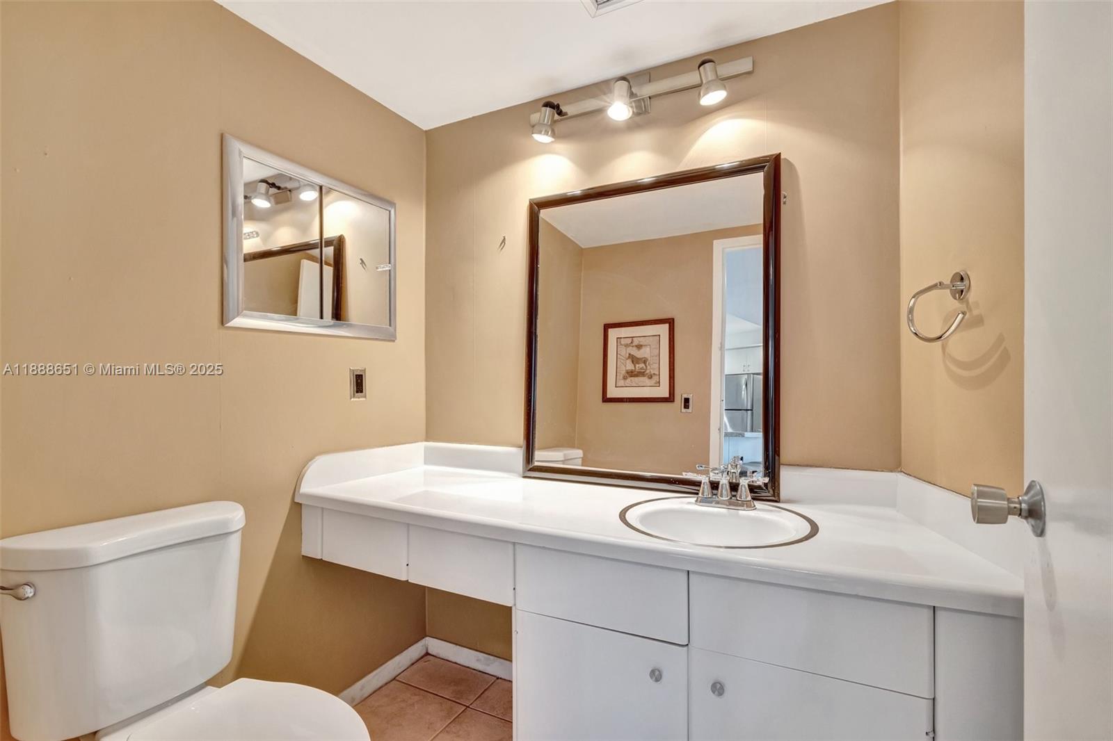 MAYA MARCA CONDO - Residential Lease