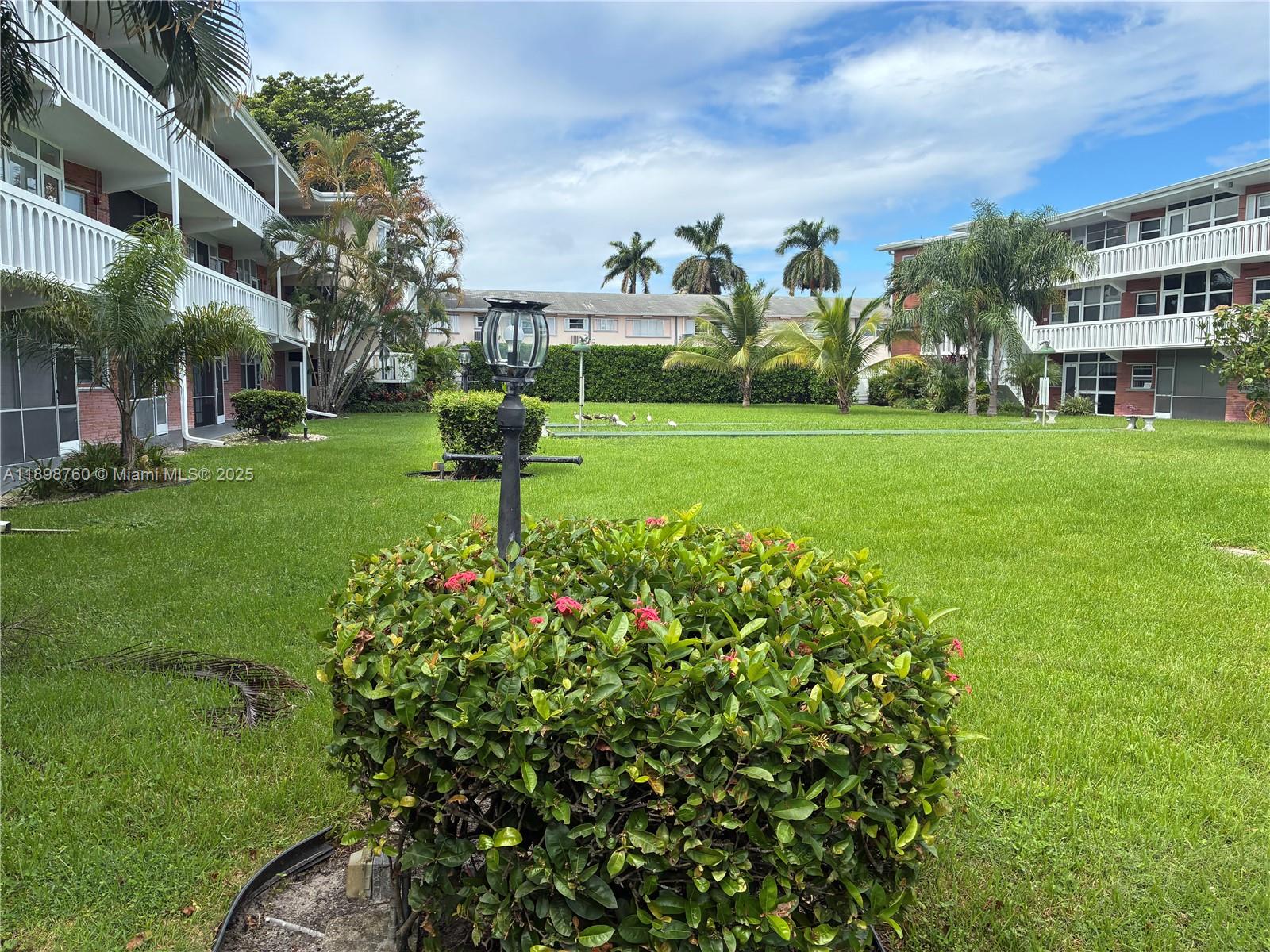 ELDORADO COUNTRY CLUB TOW - Residential Lease