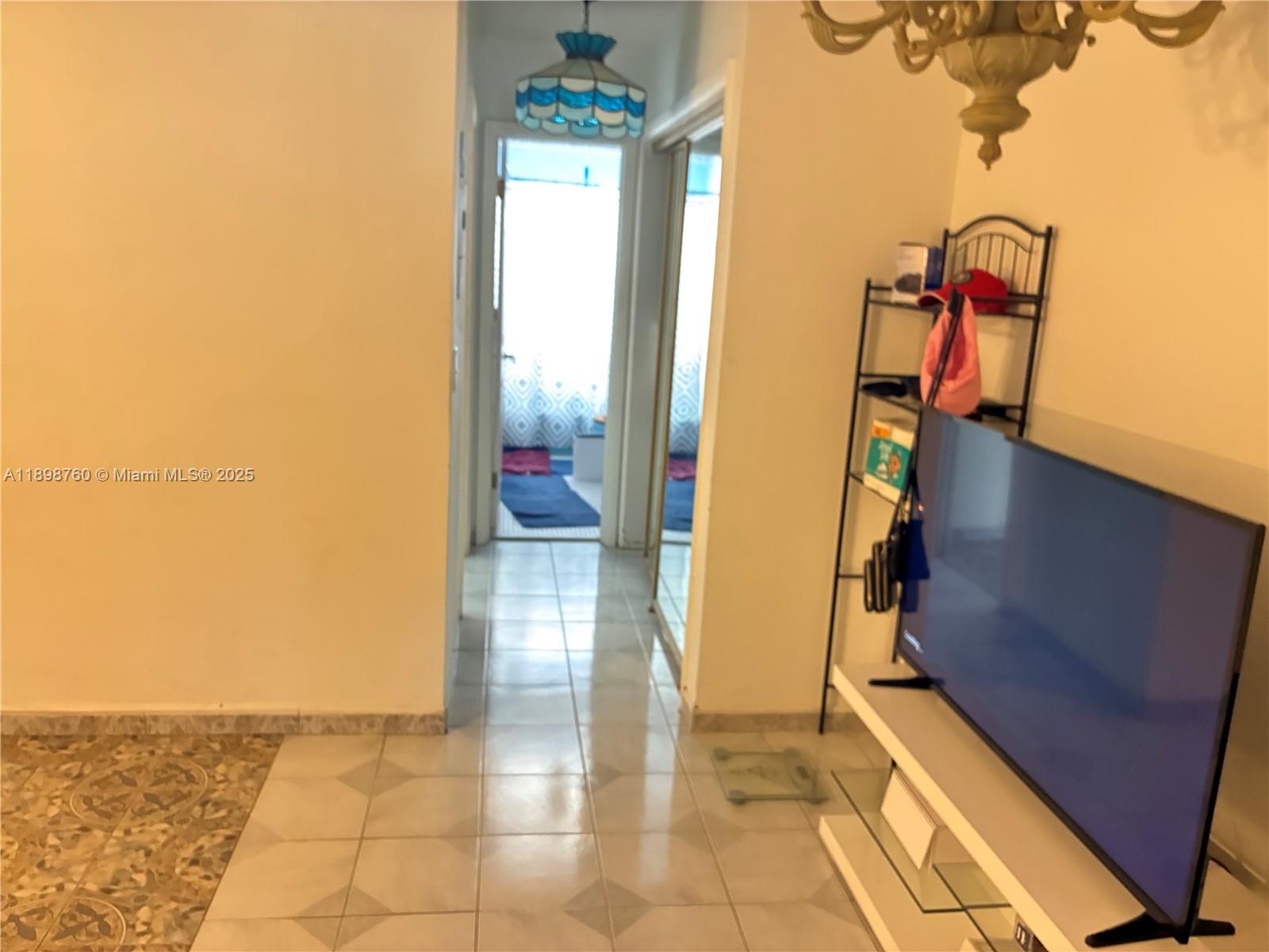 ELDORADO COUNTRY CLUB TOW - Residential Lease