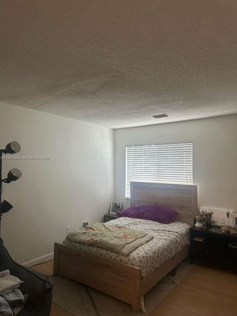 STONE CREEK POINTE A CONDO - Residential