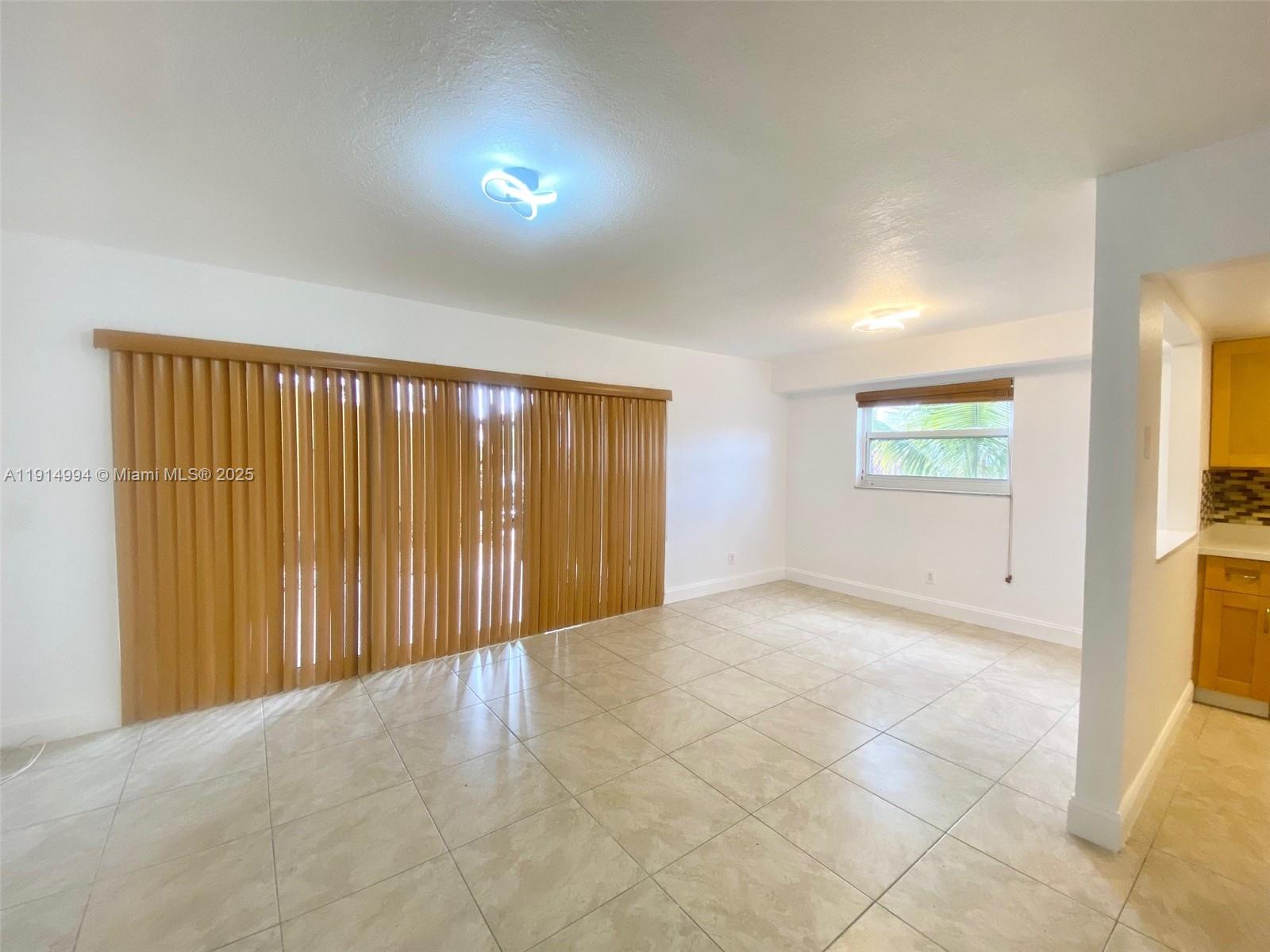 BRENTWOOD WEST TOWNHOUSES - Residential Lease