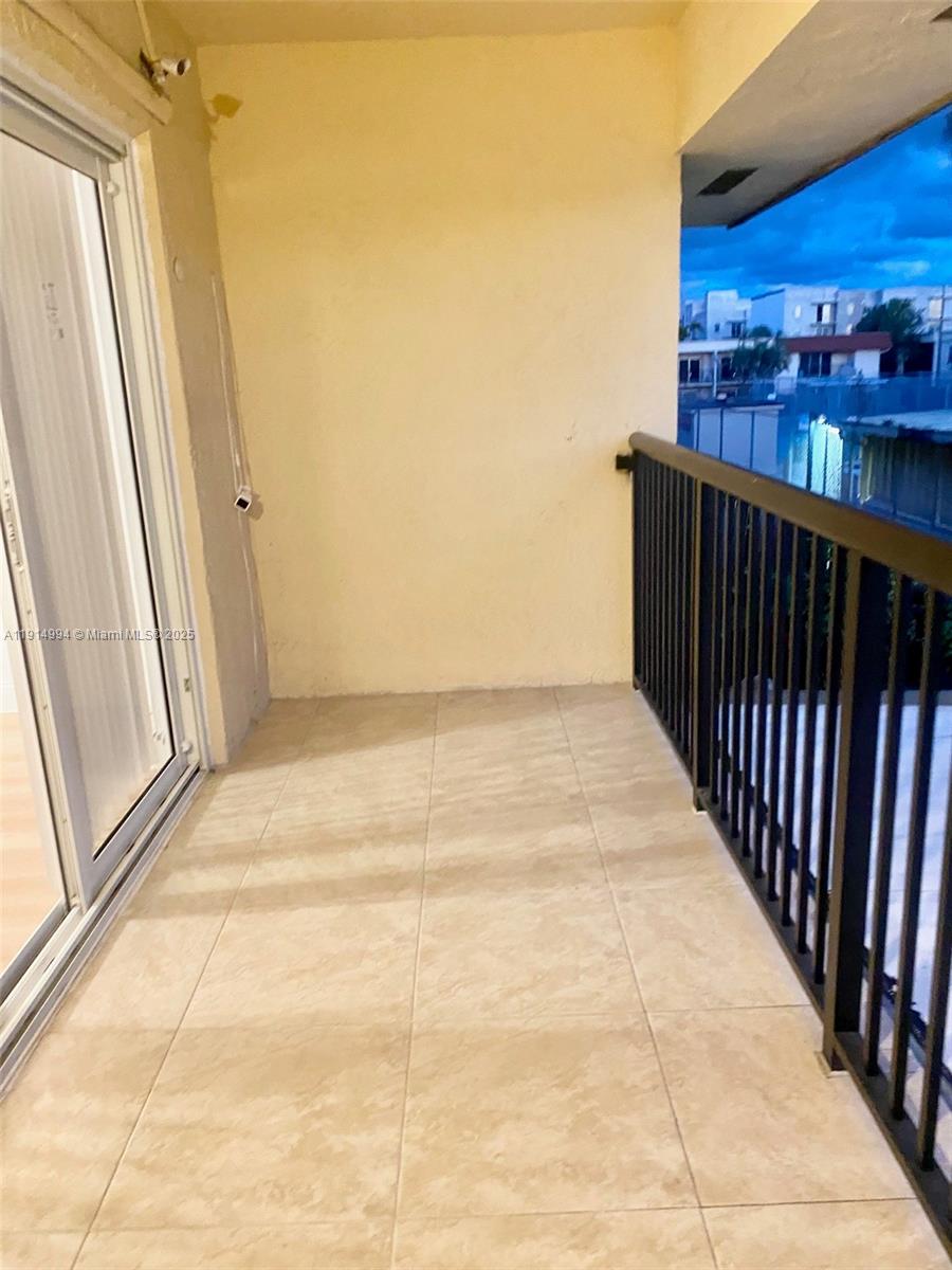 BRENTWOOD WEST TOWNHOUSES - Residential Lease