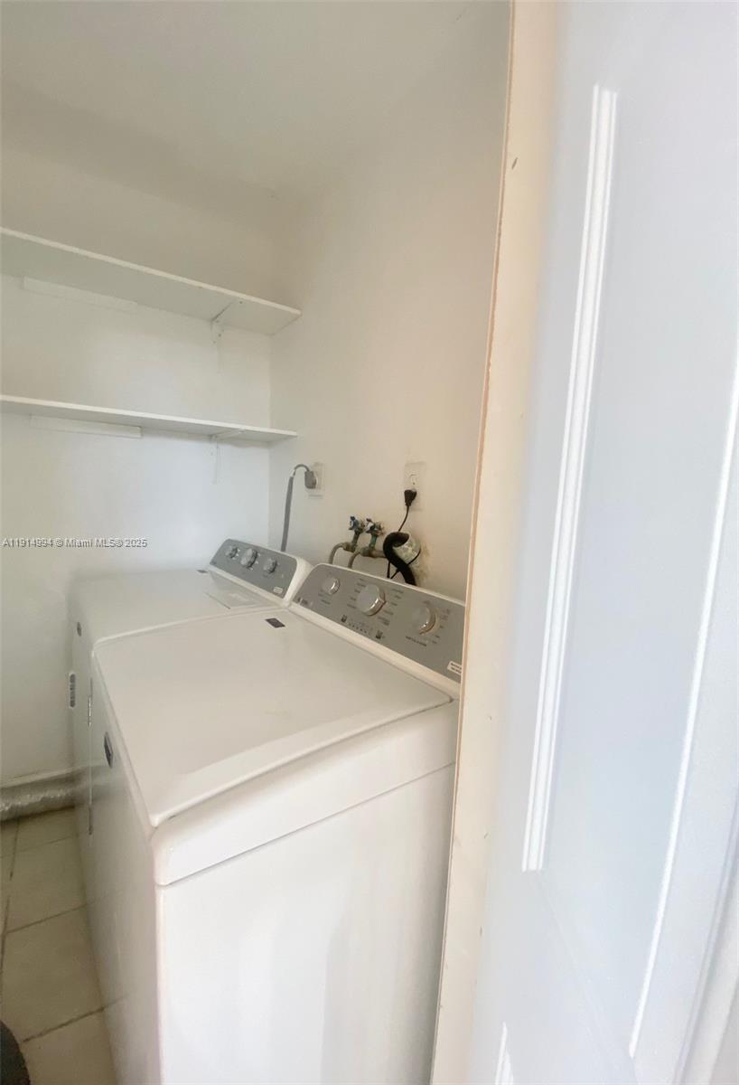 BRENTWOOD WEST TOWNHOUSES - Residential Lease