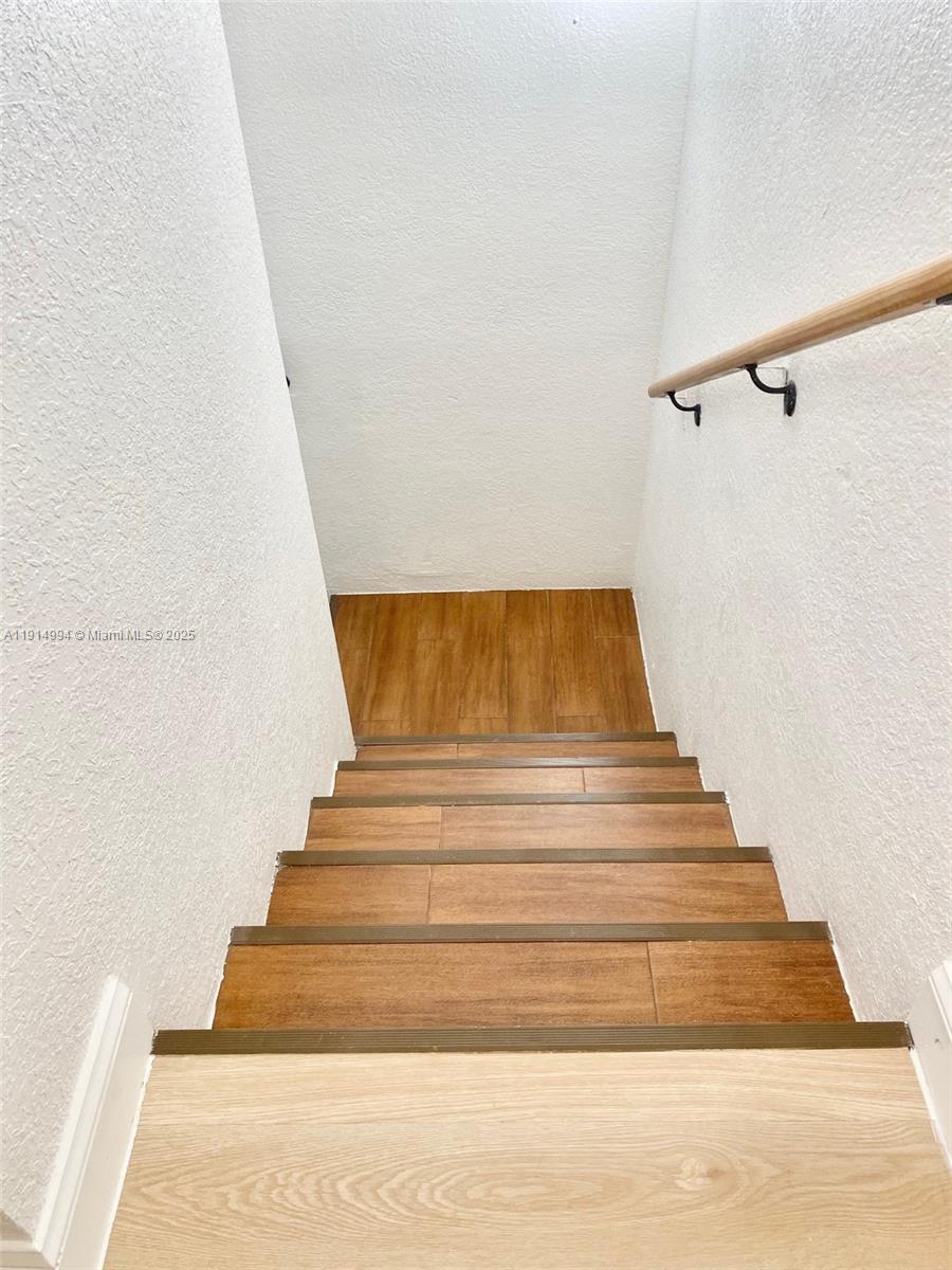 BRENTWOOD WEST TOWNHOUSES - Residential Lease