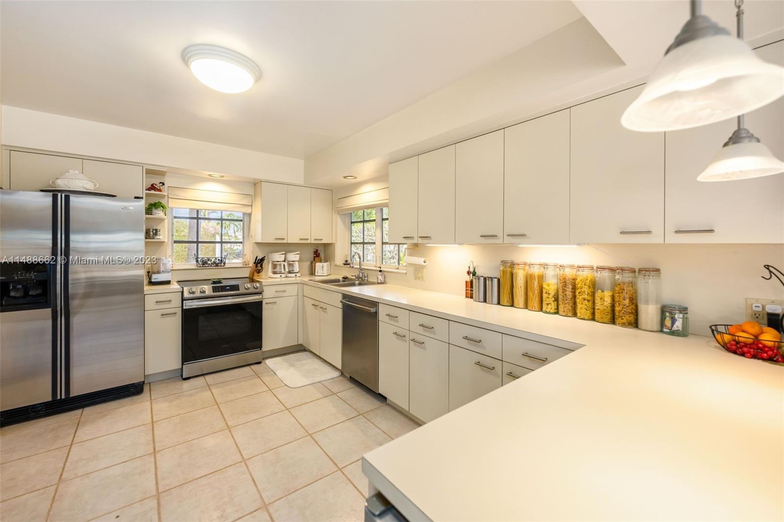 LAUDER GATE ISLES - Residential