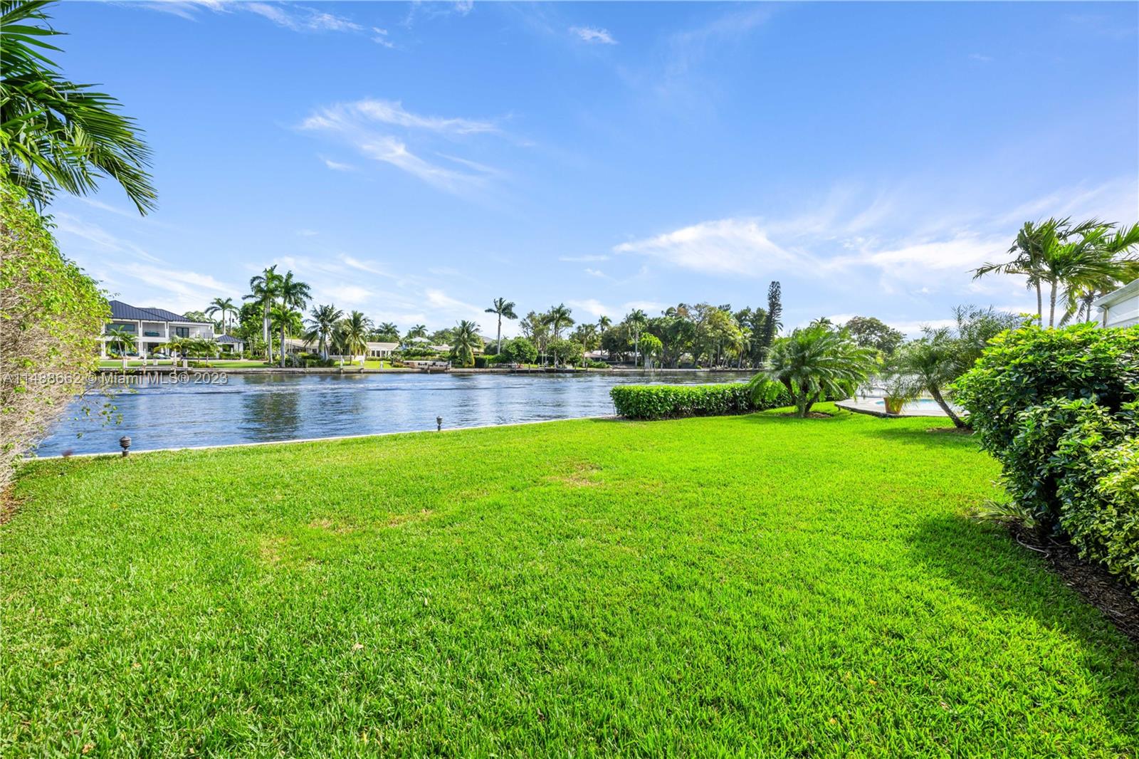 LAUDER GATE ISLES - Residential