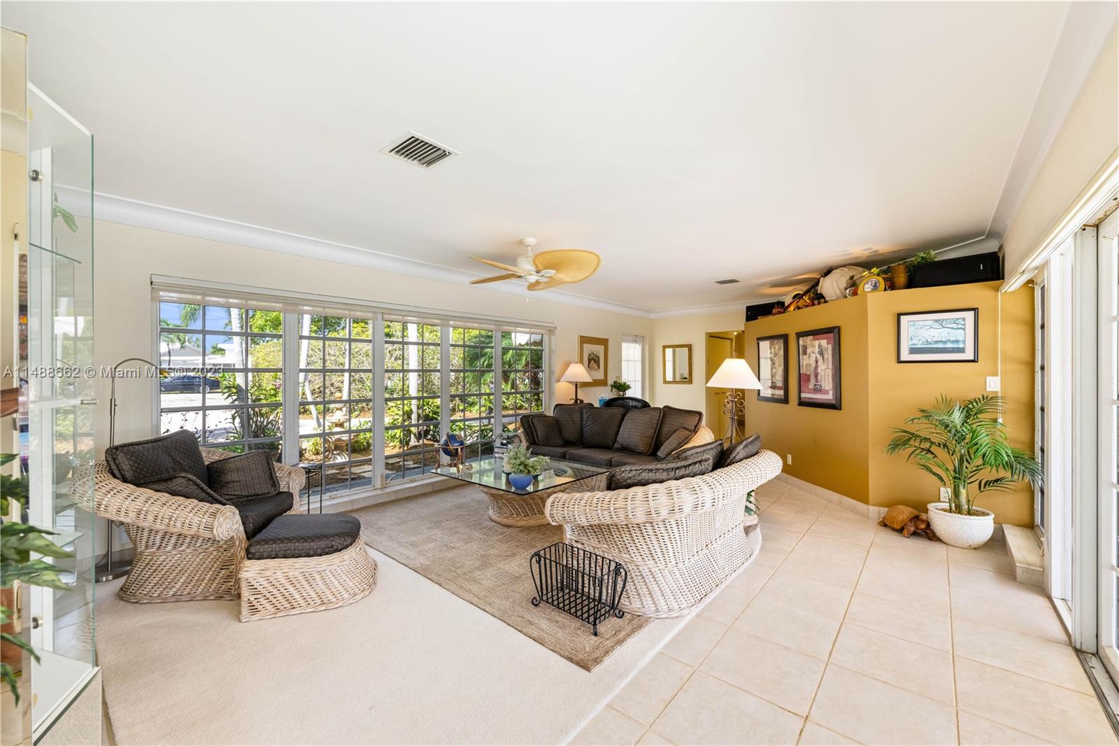 LAUDER GATE ISLES - Residential