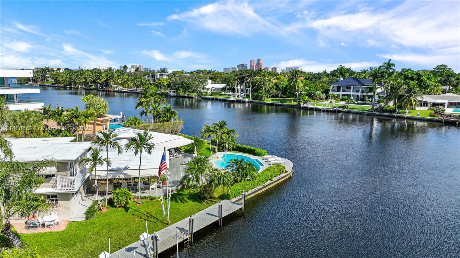 LAUDER GATE ISLES - Residential