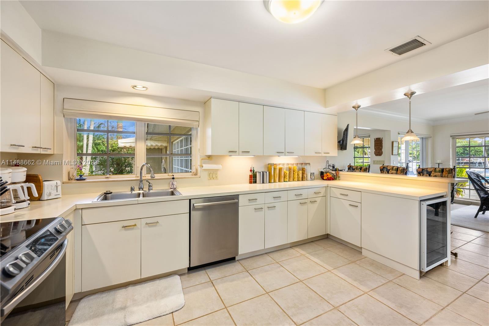 LAUDER GATE ISLES - Residential