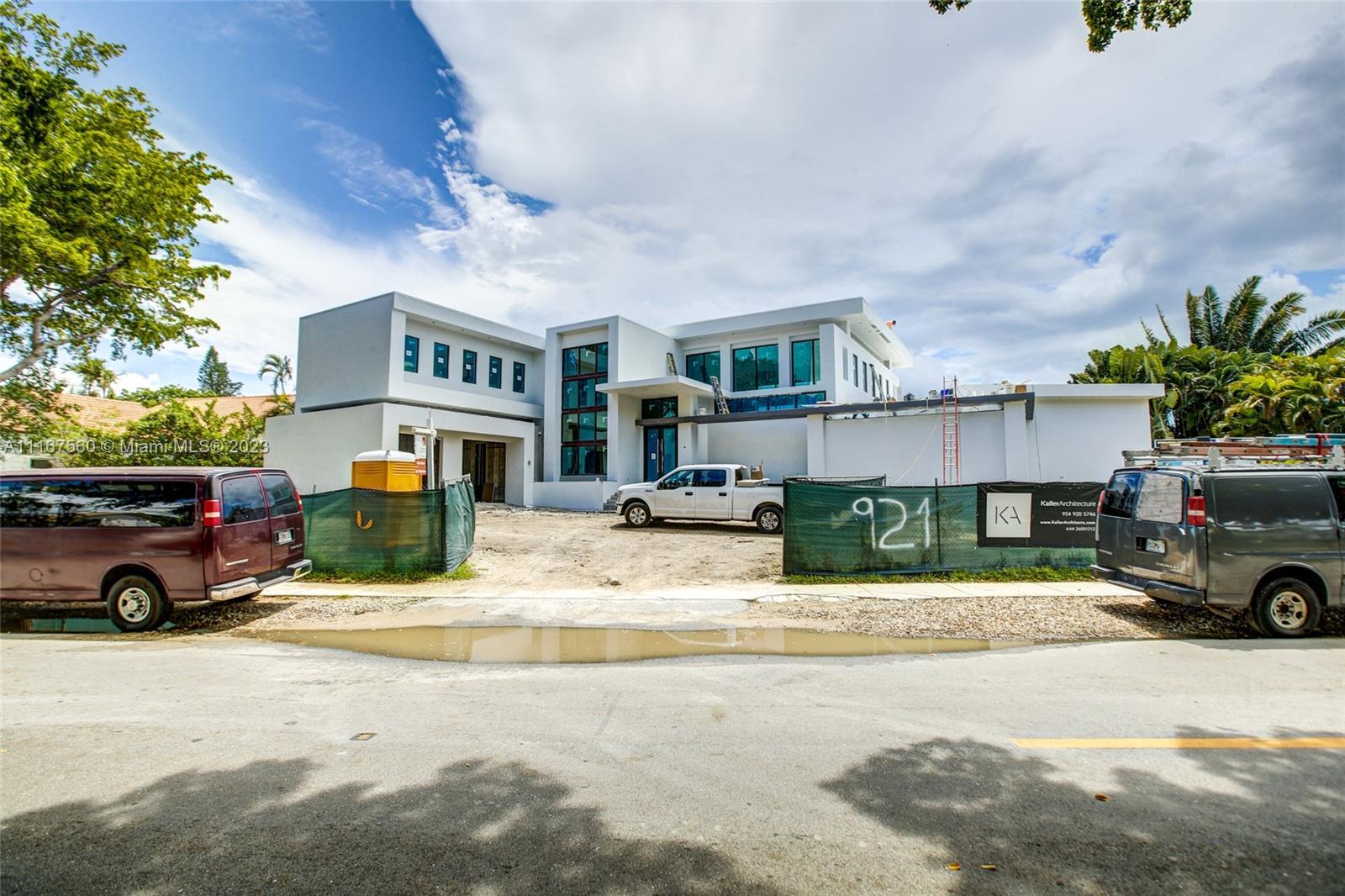 HOLLYWOOD GOLF ESTATES SE - Residential