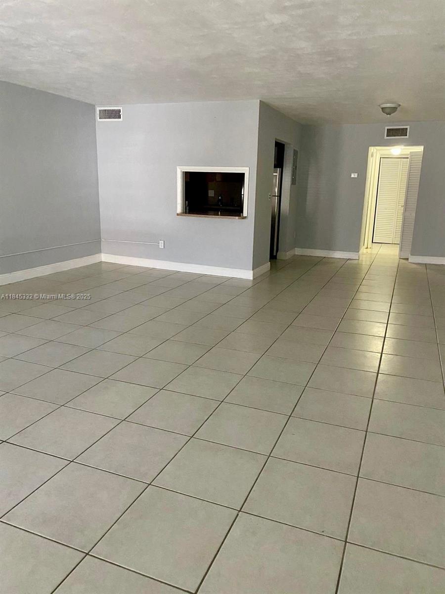 Ground-floor unit featuring 1 bedroom, 1 full bathroom, and 1 half bathroom. Spacious living room. Located in the heart of North Miami with a strategic and convenient location close to everything. Pool and Laundry facilities. Assigned parking.