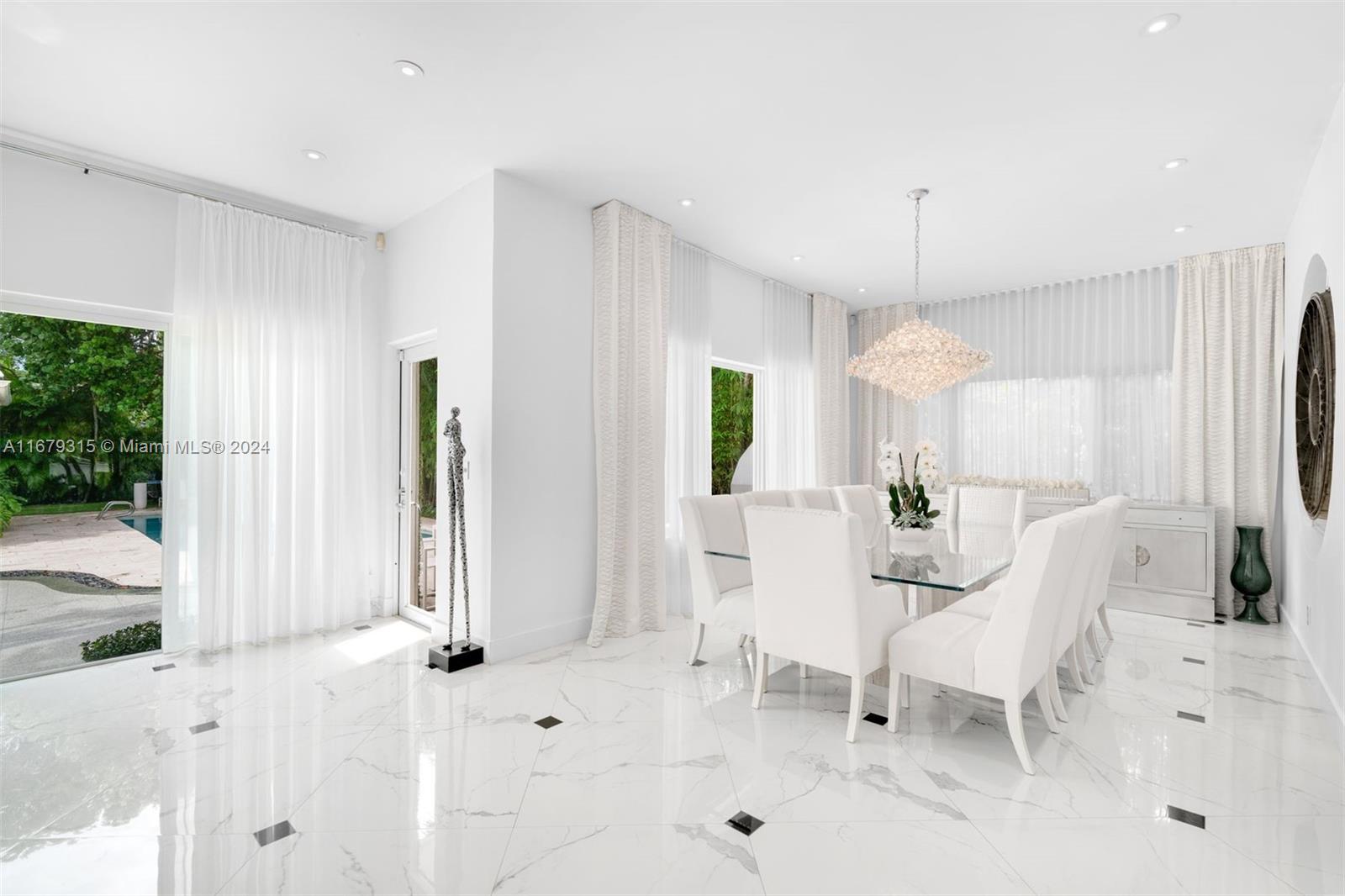 NAUTILUS EXTENSION 3RD - Residential