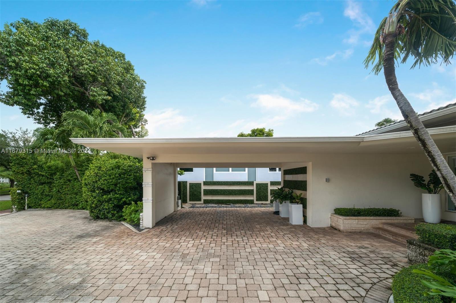 NAUTILUS EXTENSION 3RD - Residential
