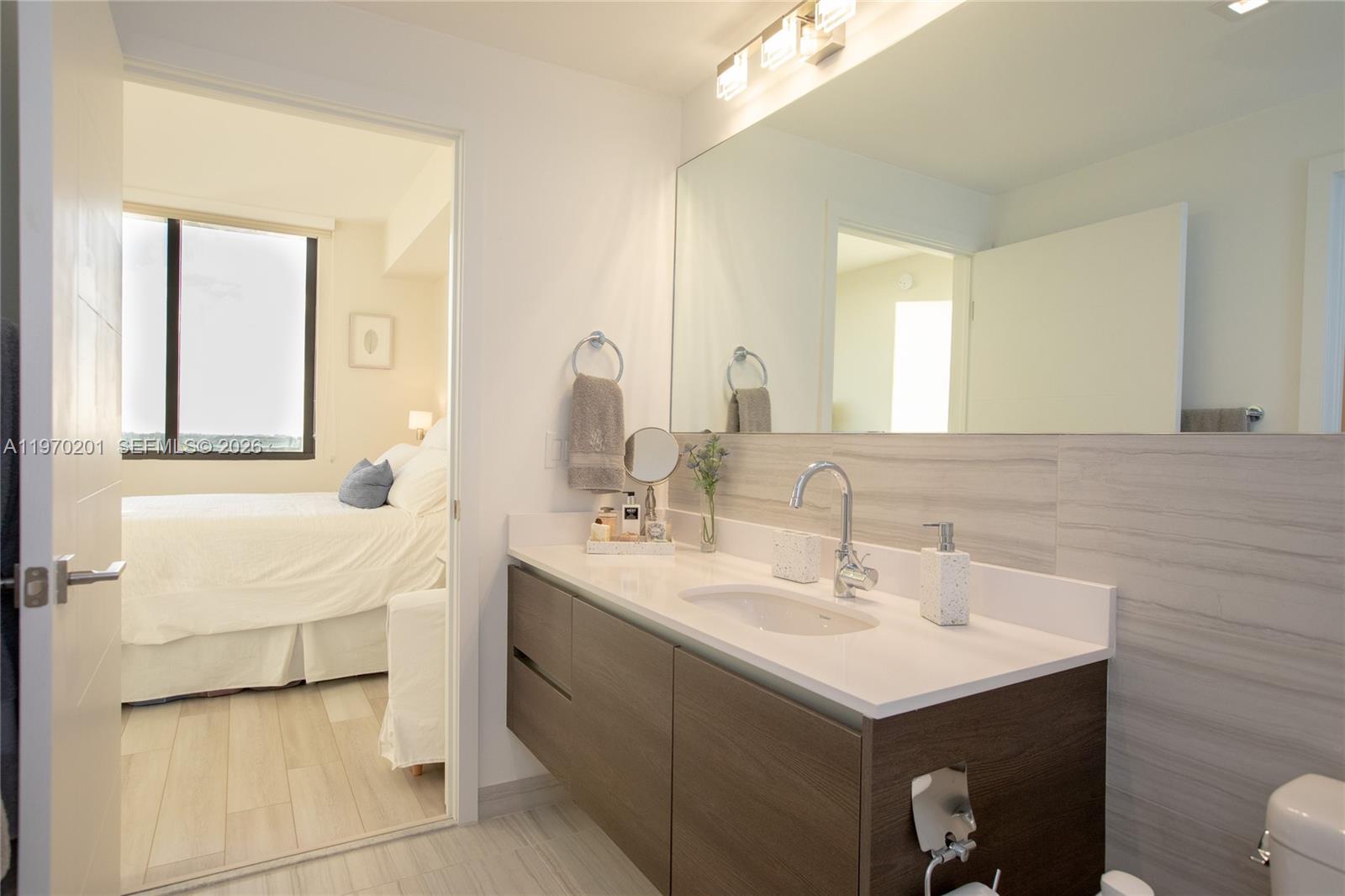 MERRICK MANOR CONDO - Residential