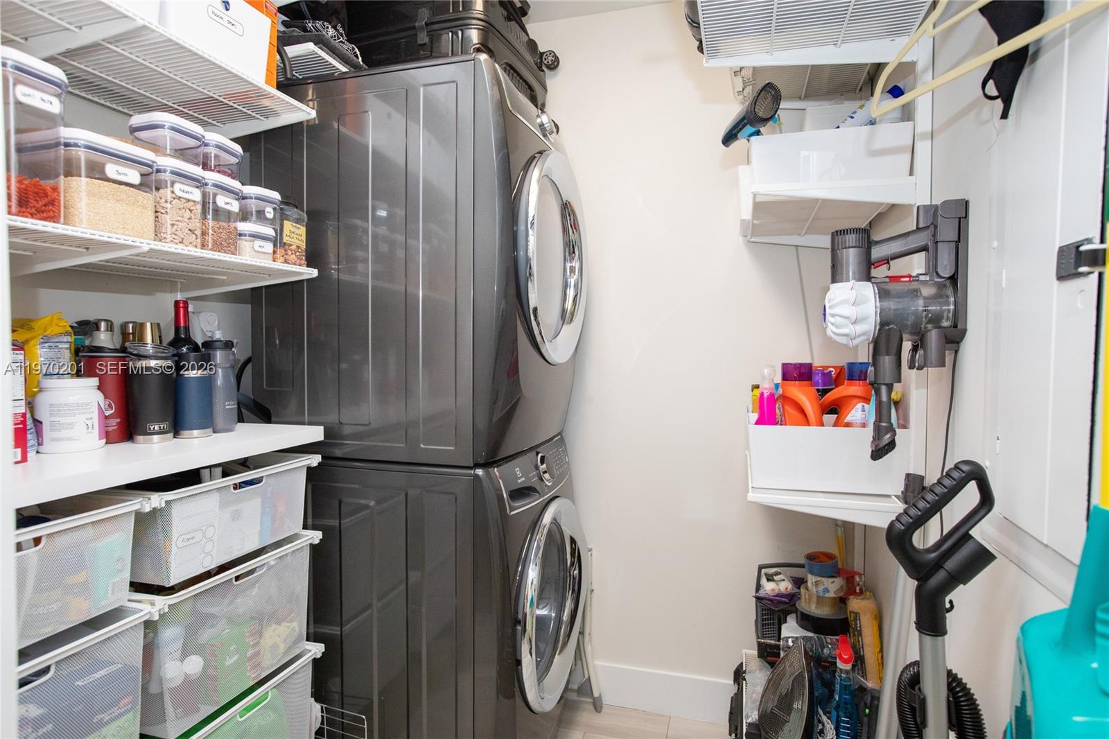 MERRICK MANOR CONDO - Residential