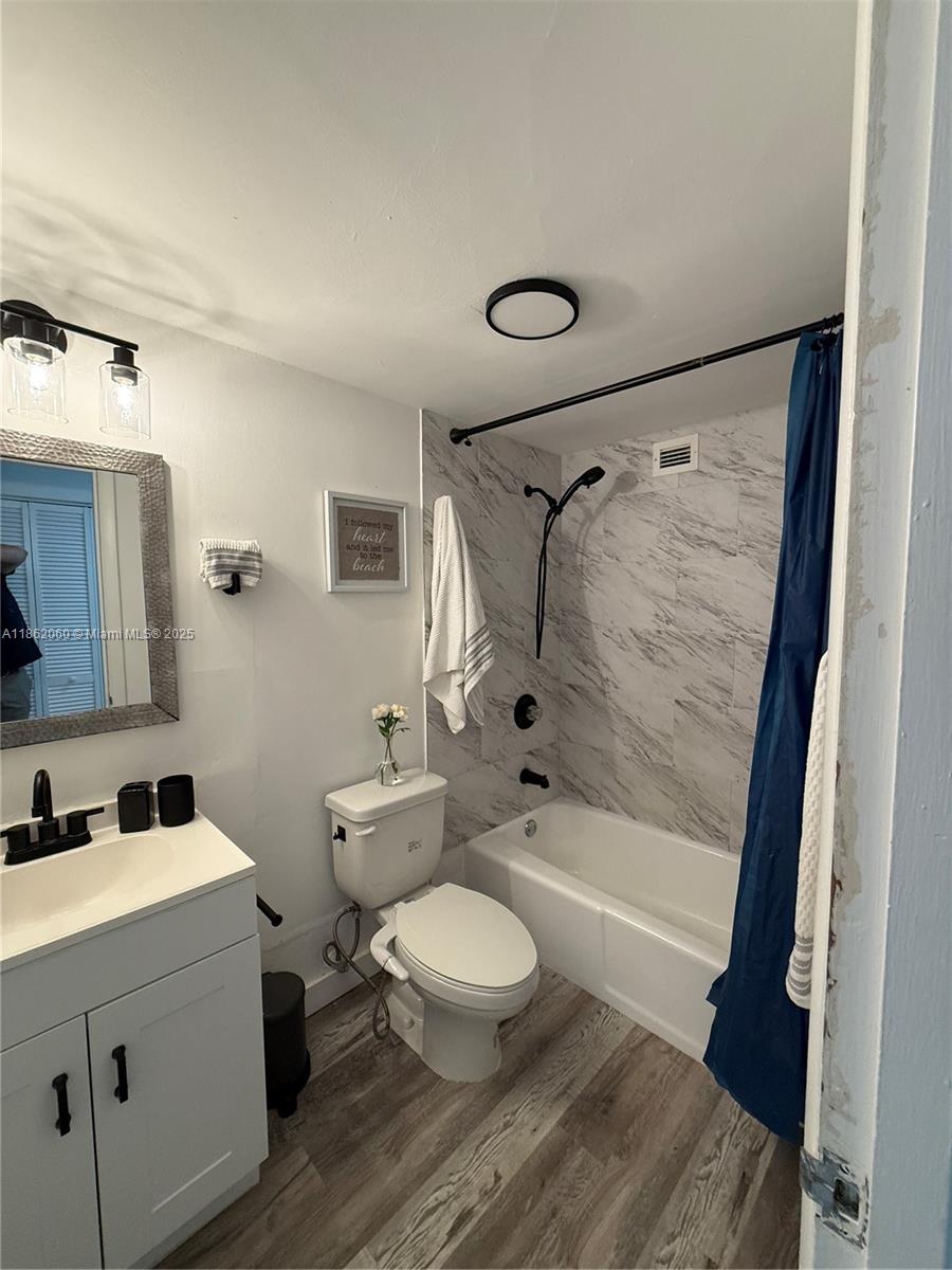 COASTAL TOWERS CONDO - Residential