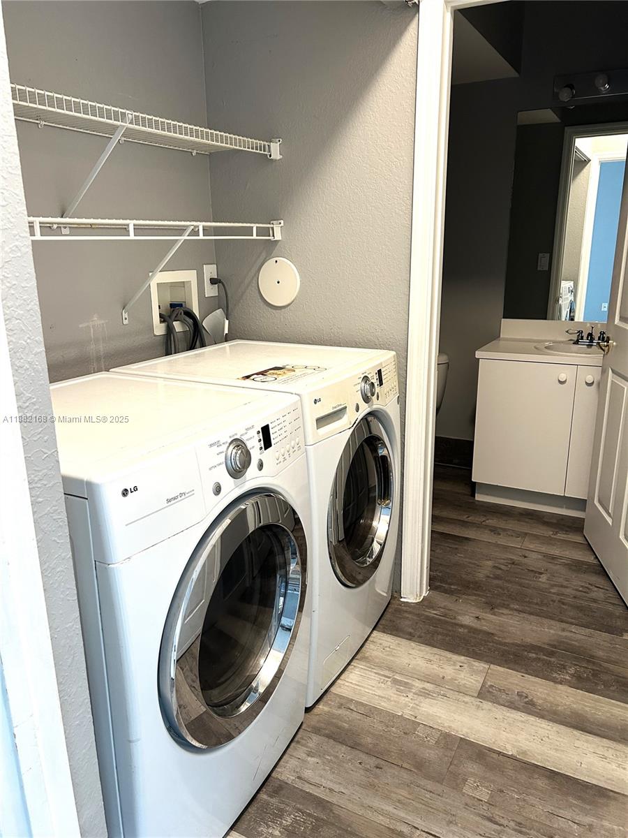 PEMBROKE ISLES V - Residential Lease