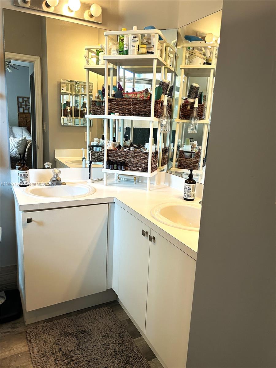 PEMBROKE ISLES V - Residential Lease