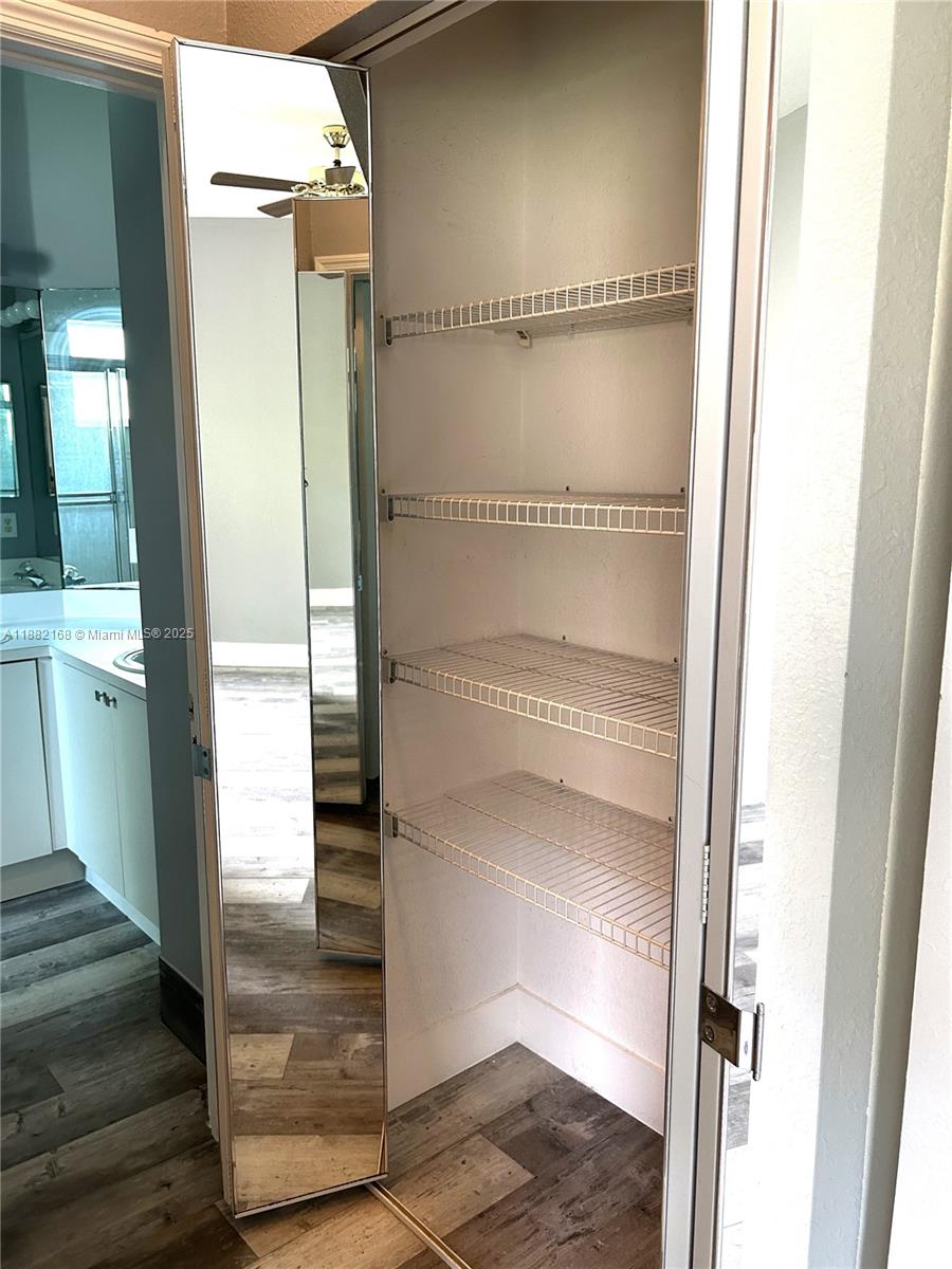 PEMBROKE ISLES V - Residential Lease