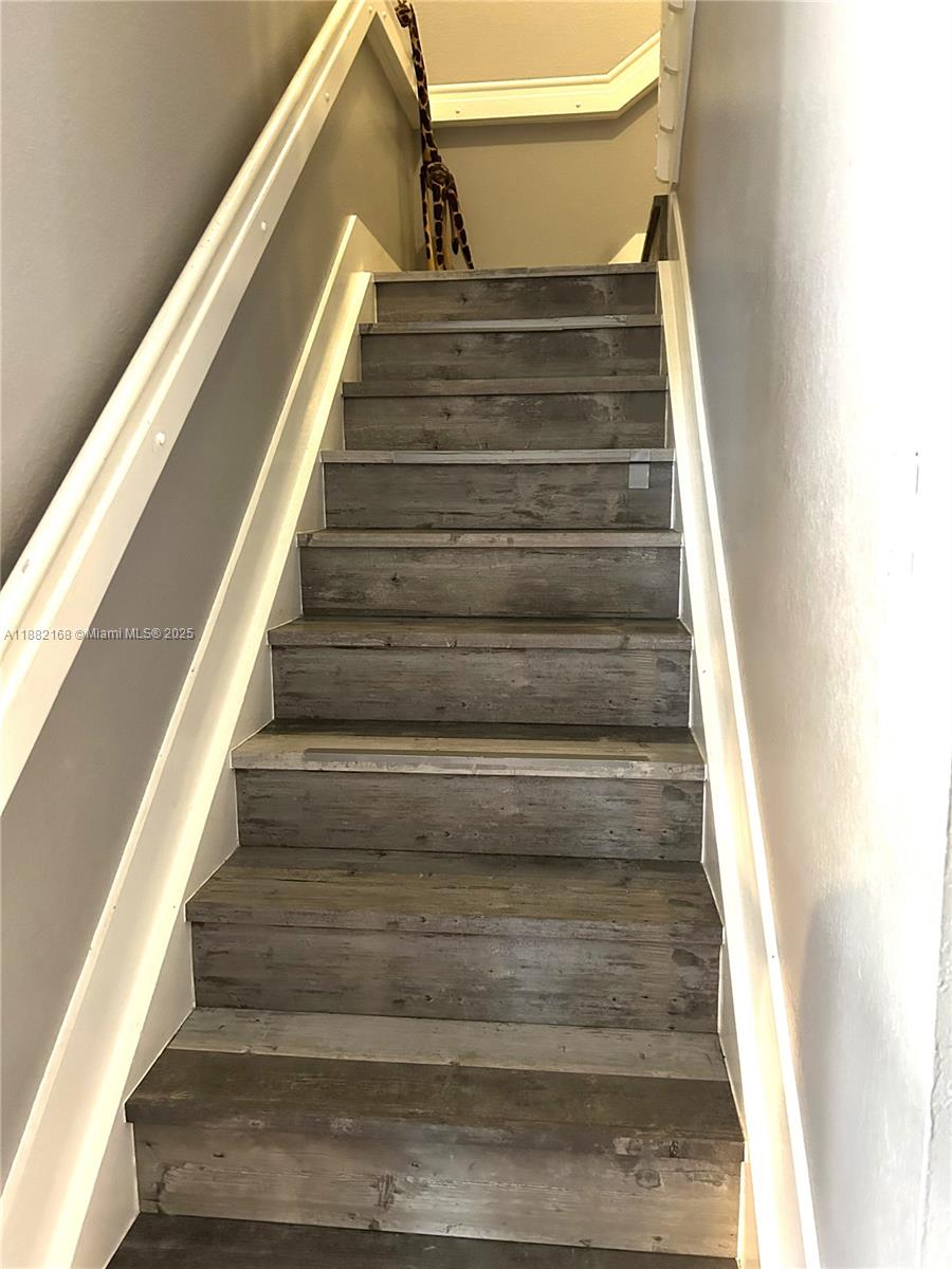 PEMBROKE ISLES V - Residential Lease