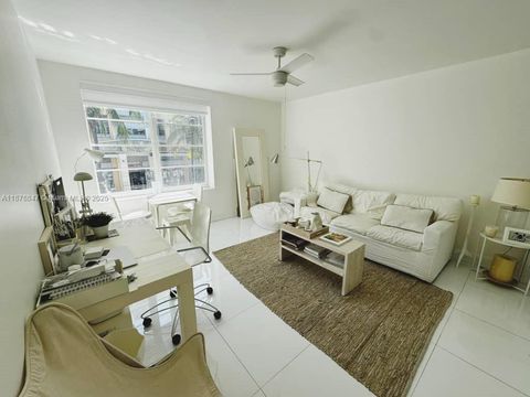 1460 Ocean Dr 303 Miami Beach FL 33139
