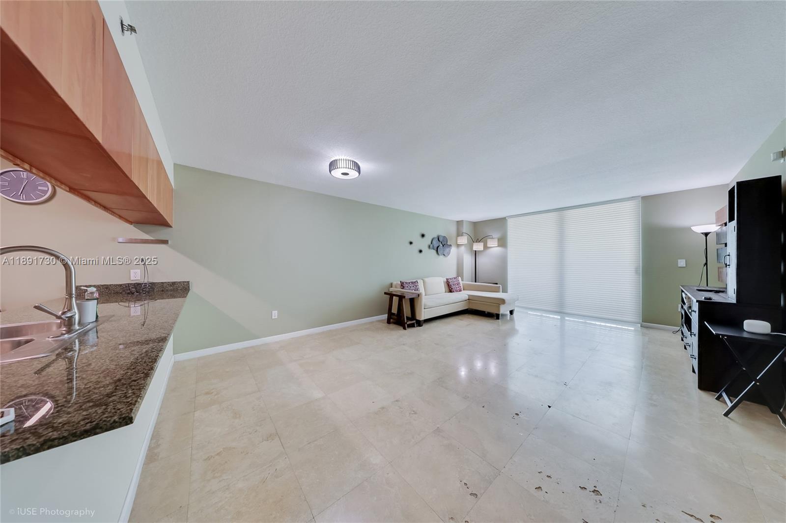 1200 Brickell Bay Dr 3506