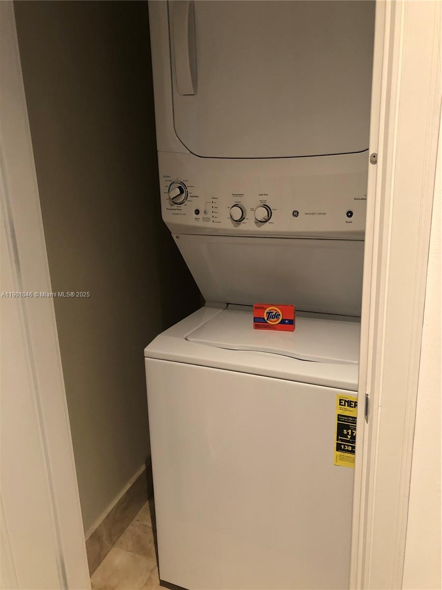 Four Seasons - Residential Lease