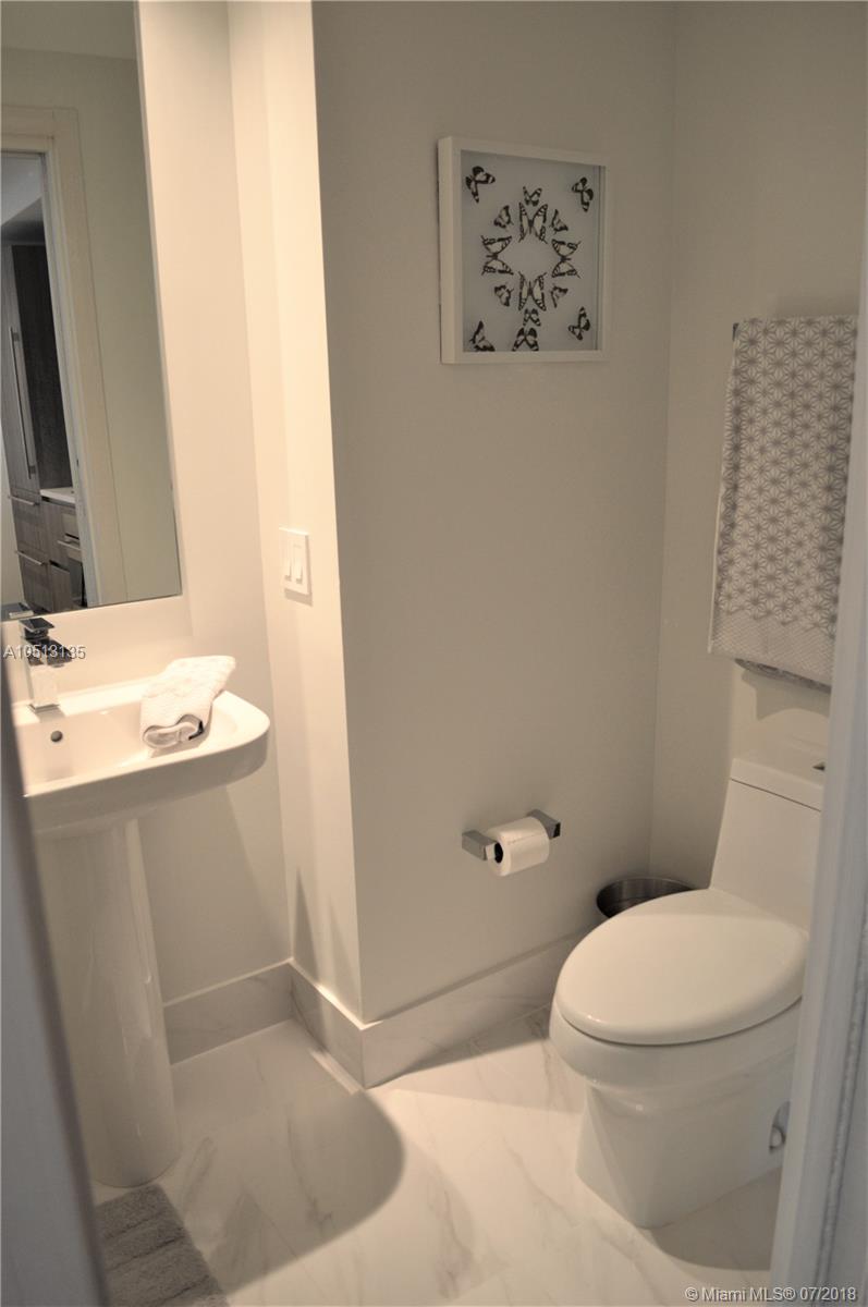 SLS LUX CONDO - Residential Lease