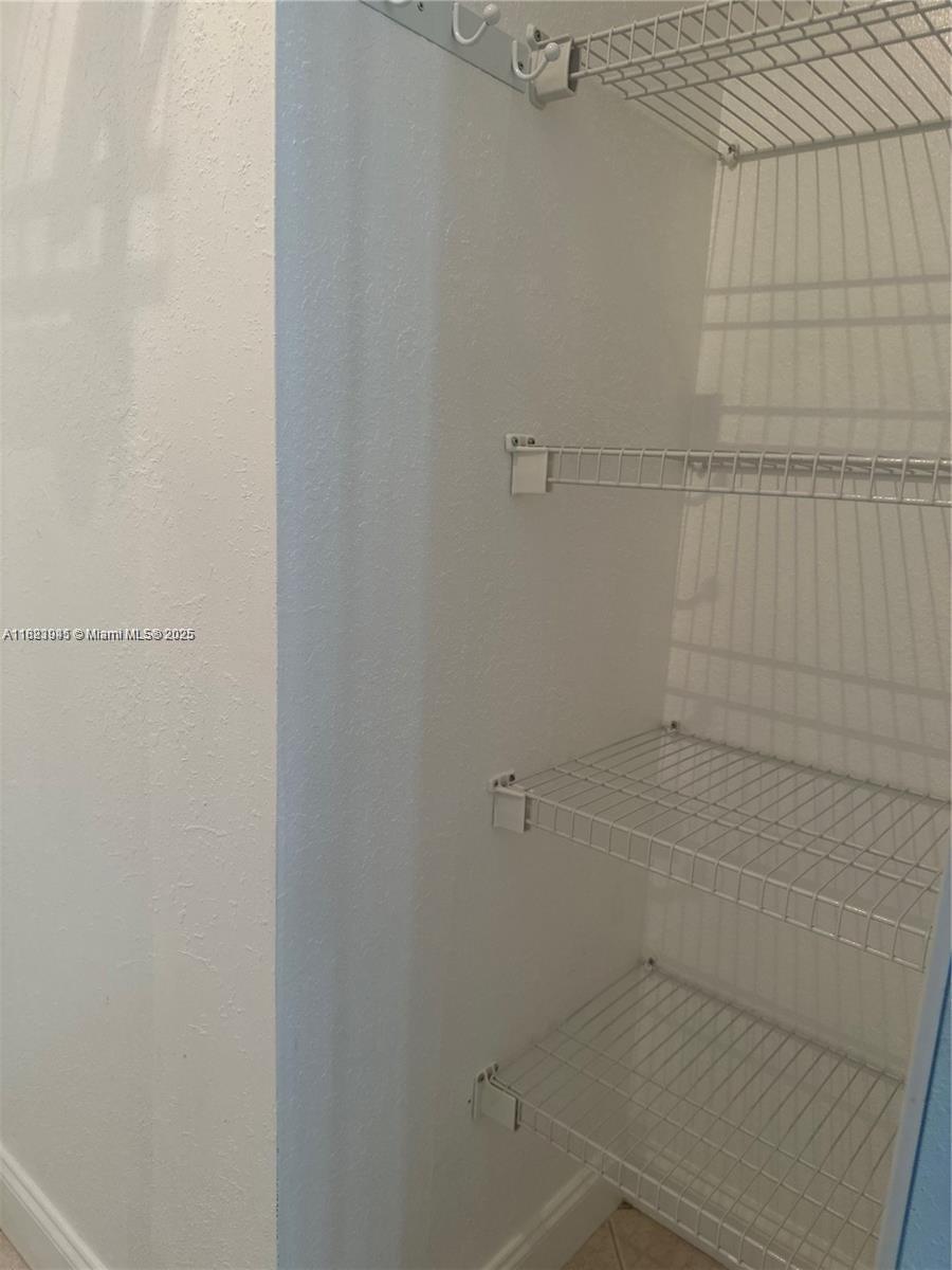 MAYFAIR APT CO-OP - Residential