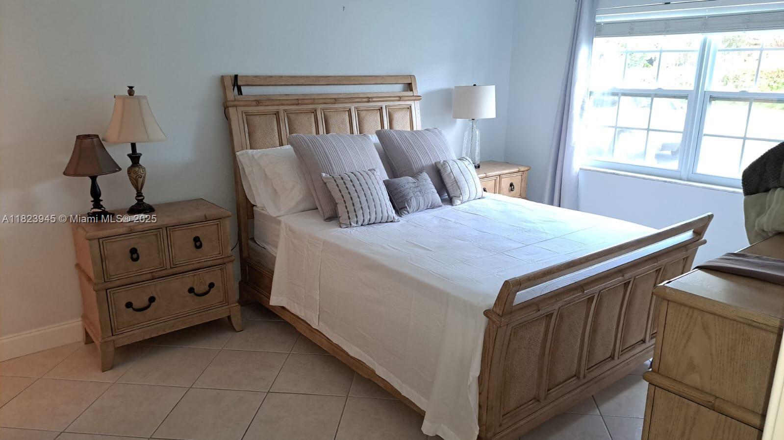 MAYFAIR APT CO-OP - Residential