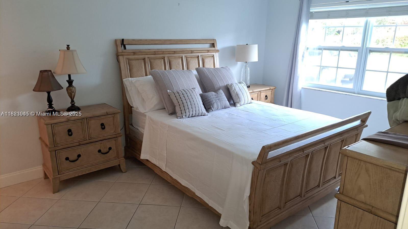 MAYFAIR APT CO-OP - Residential