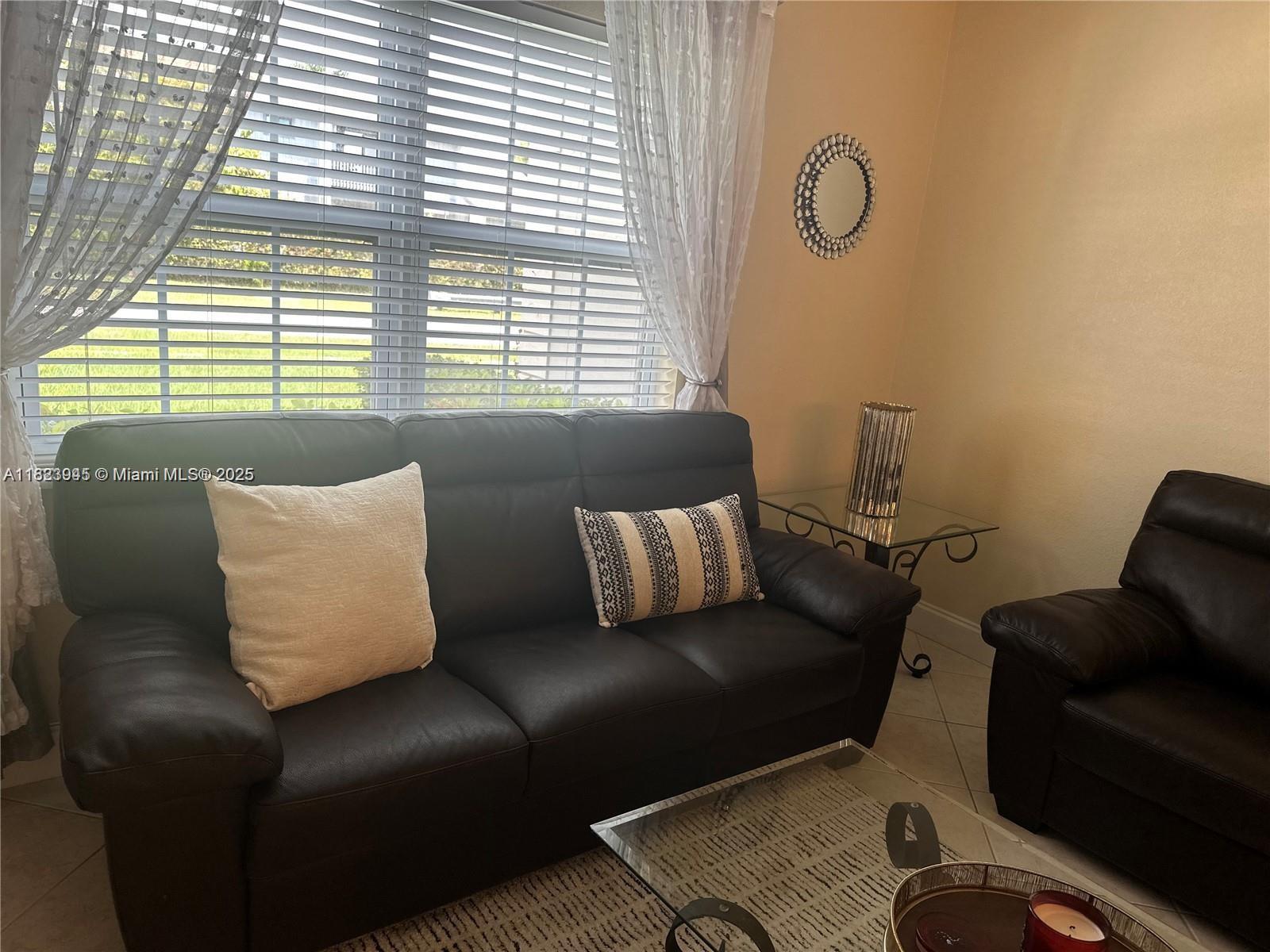 MAYFAIR APT CO-OP - Residential