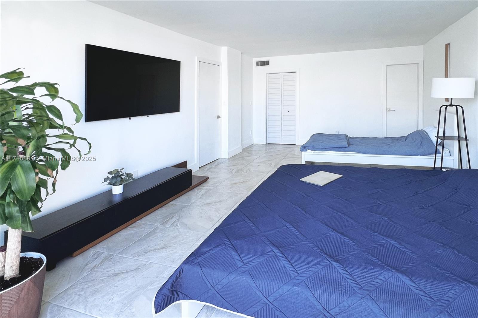 DORSEY ARMS CONDO - Residential