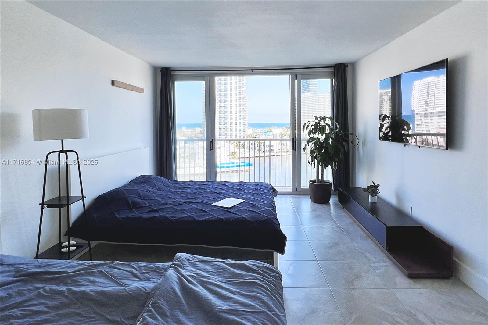 DORSEY ARMS CONDO - Residential