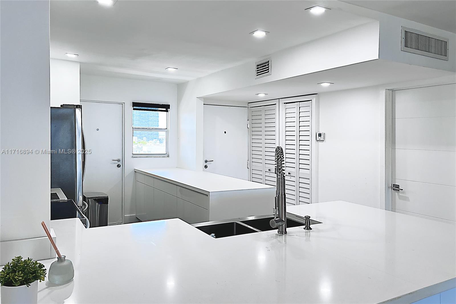 DORSEY ARMS CONDO - Residential