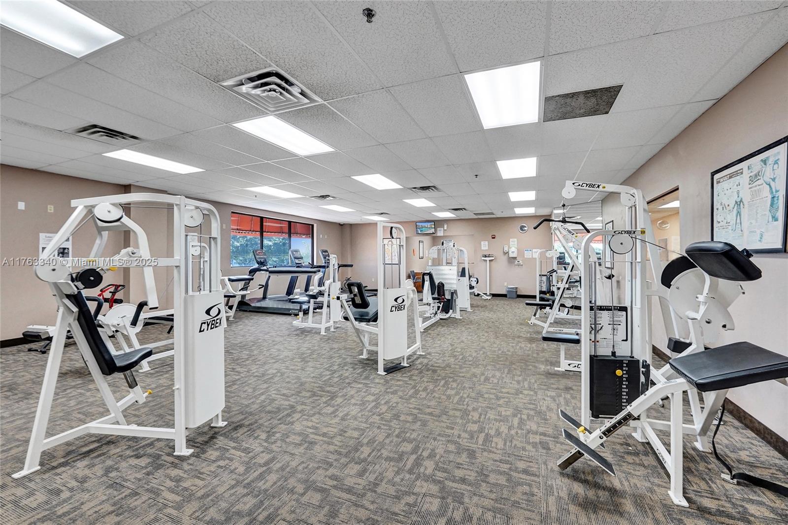 HOLLYBROOK GOLF AND TENNIS - Residential