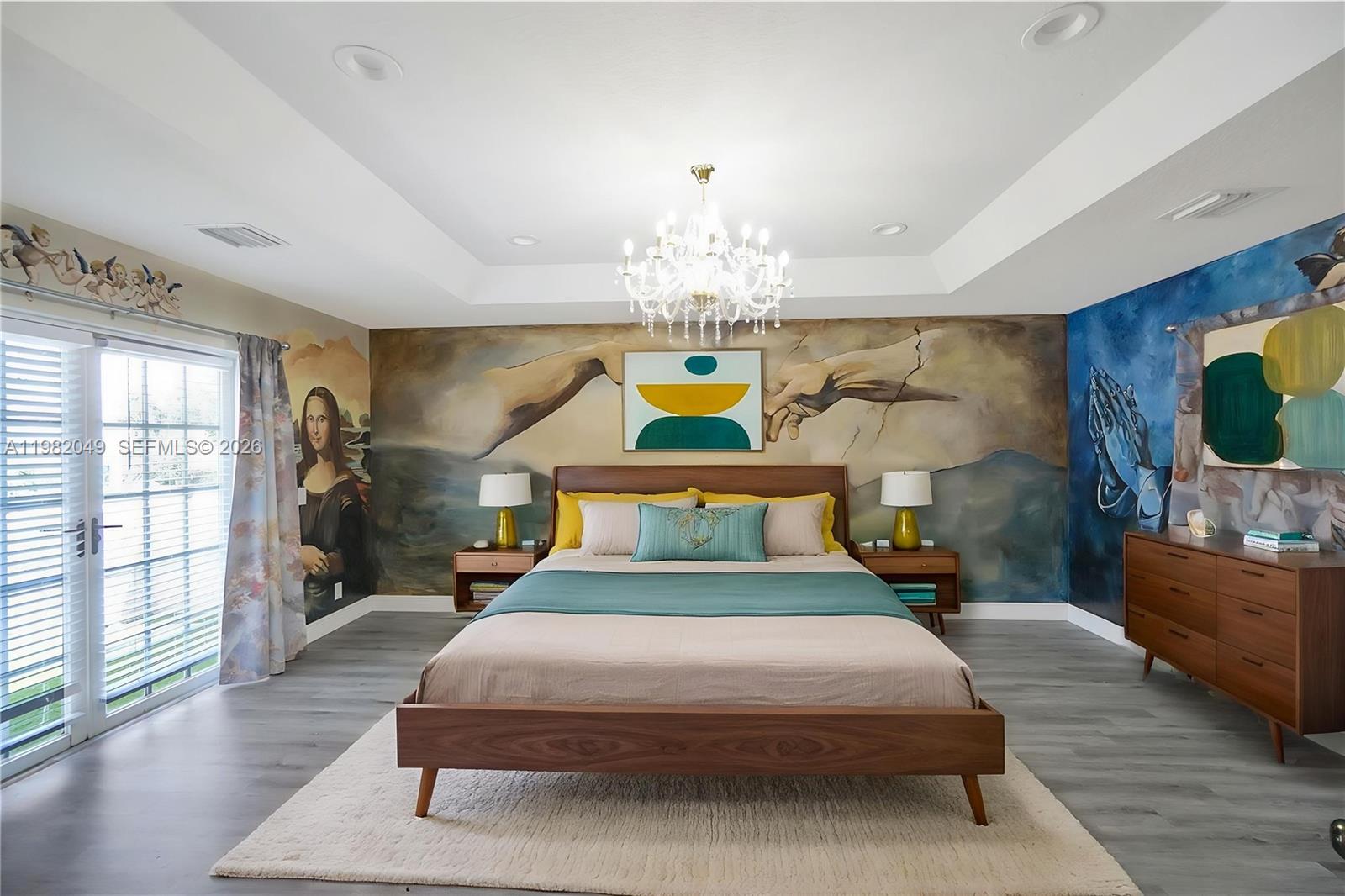 HOLLYWOOD LAKES SECTION - Residential