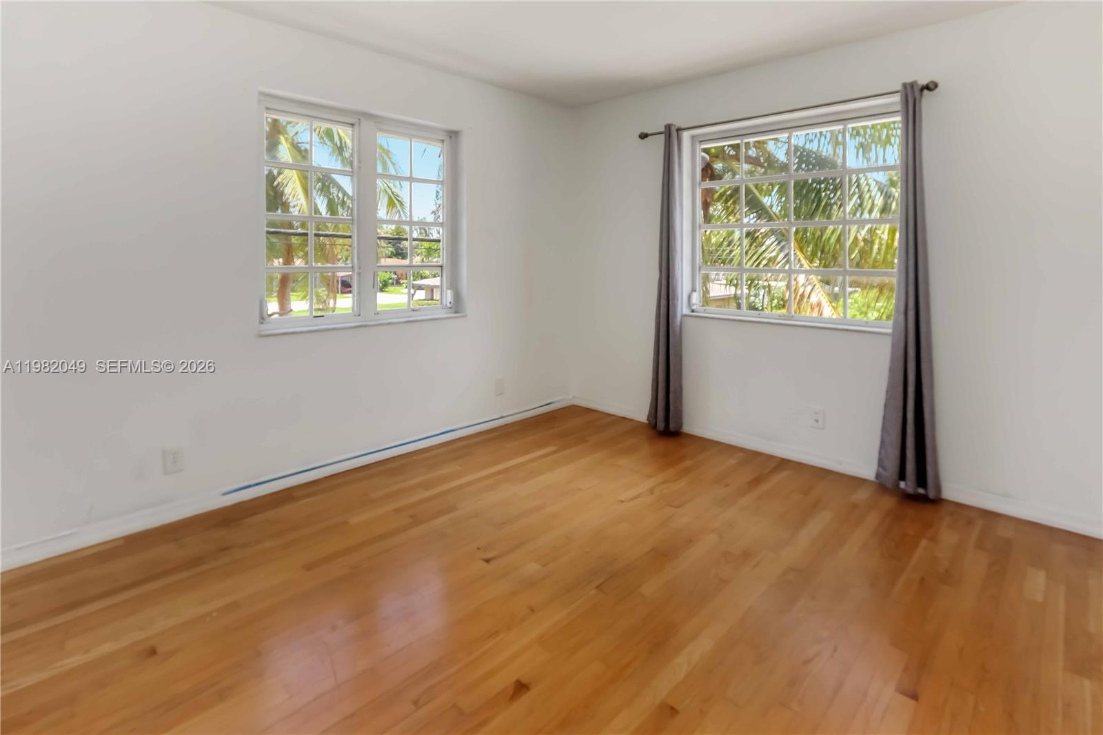 Hollywood, Florida, 33019, United States, 5 Bedrooms Bedrooms, ,4 BathroomsBathrooms,Residential,Active,2027083