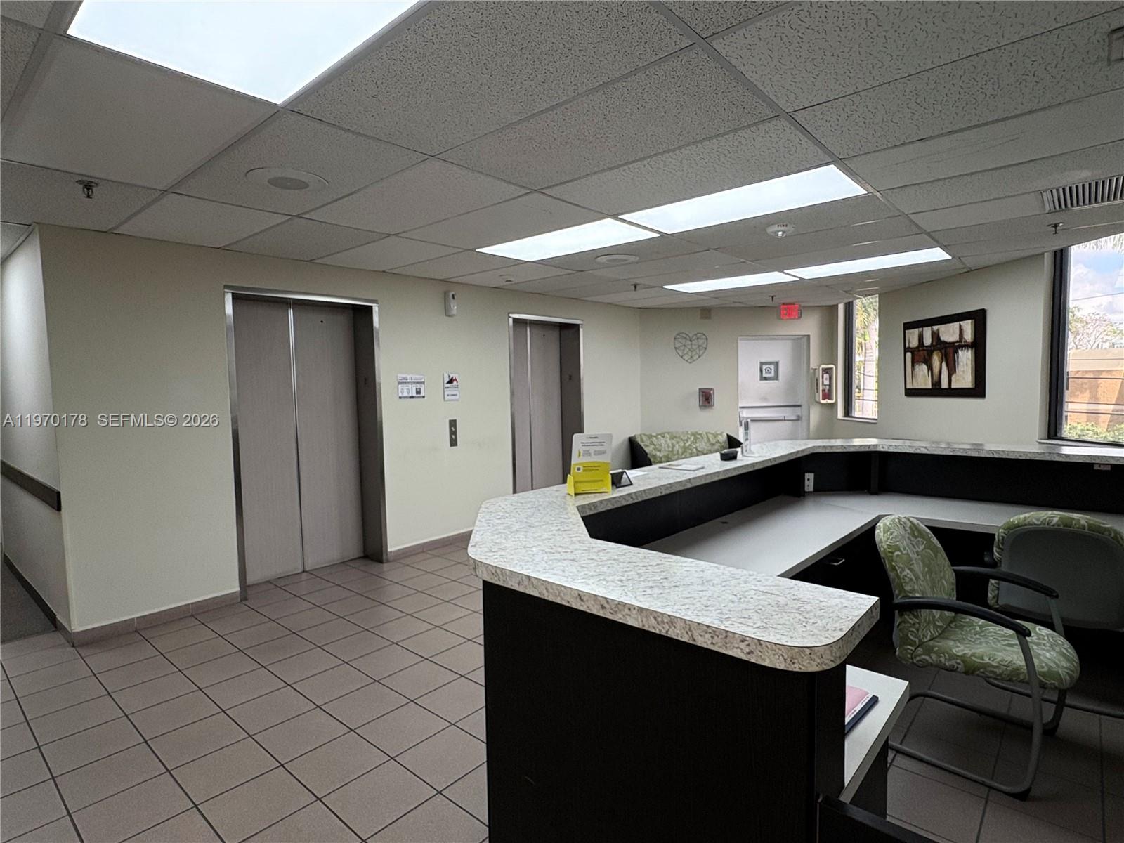 2100 W 76th St 201-203