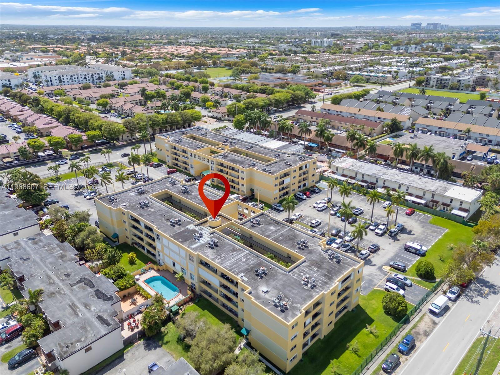 FLAMINGO COURT CONDO - Residential