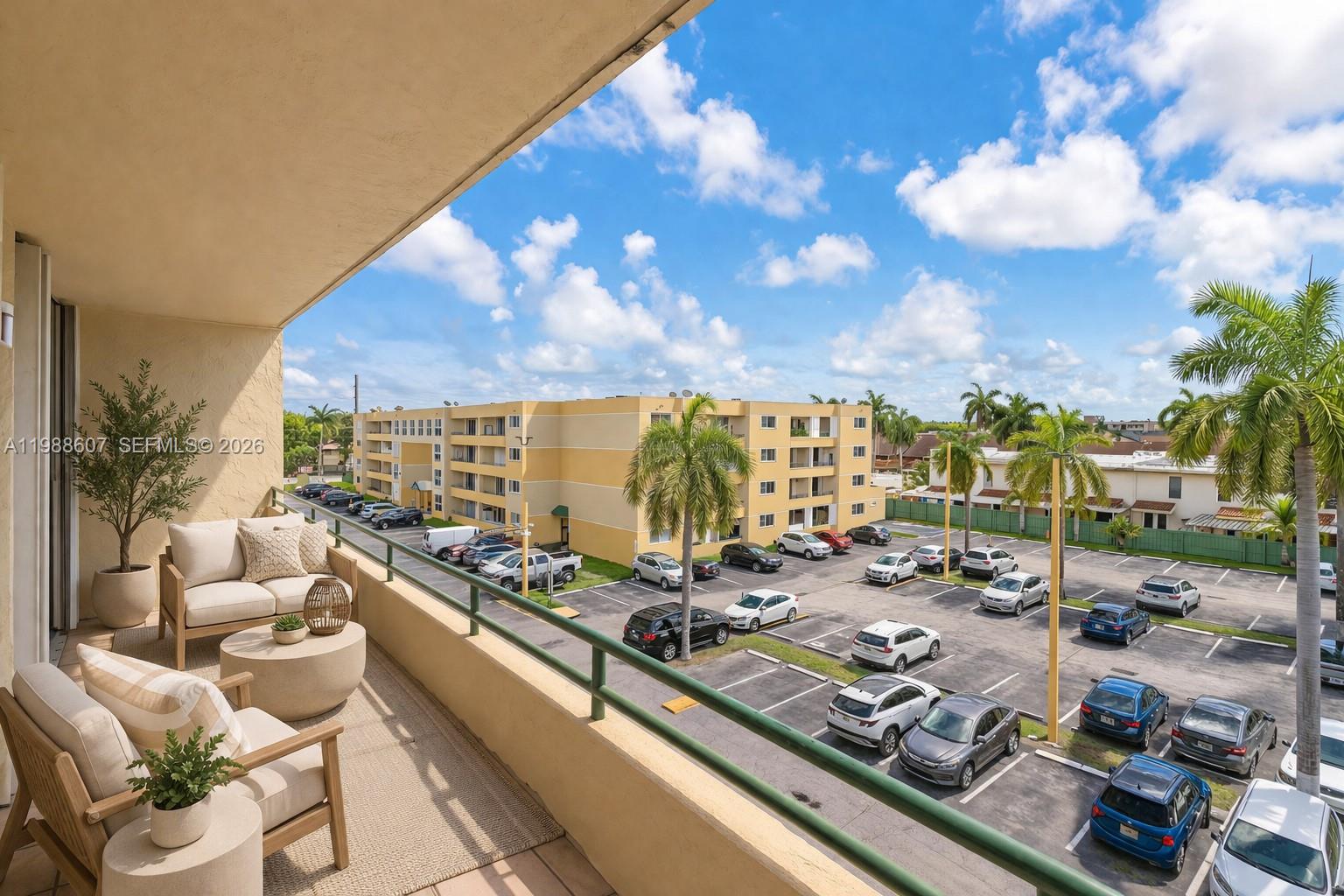 FLAMINGO COURT CONDO - Residential