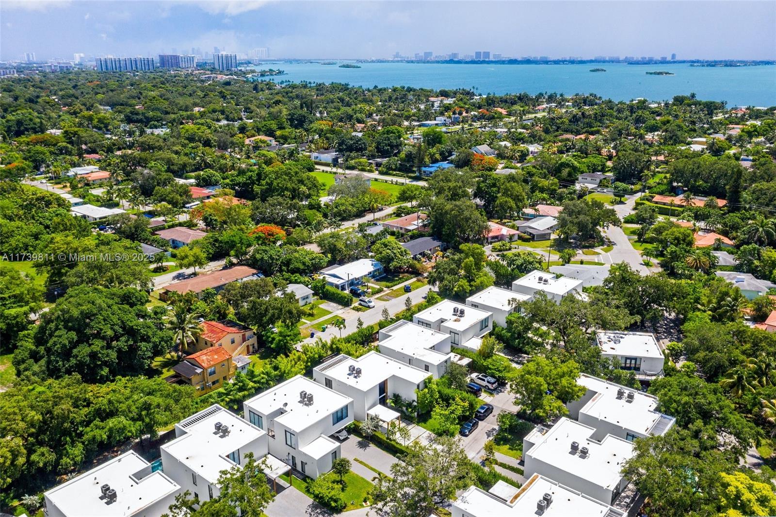 8600 EAST DIXIE - Residential