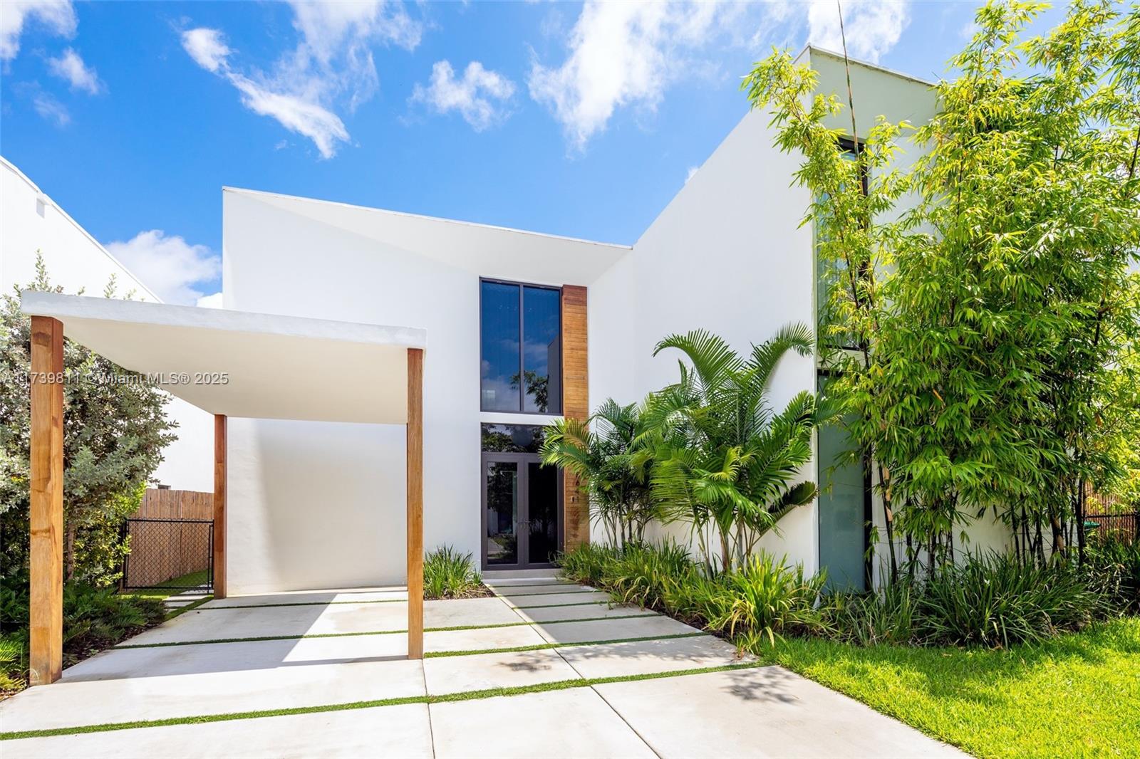 8600 EAST DIXIE - Residential