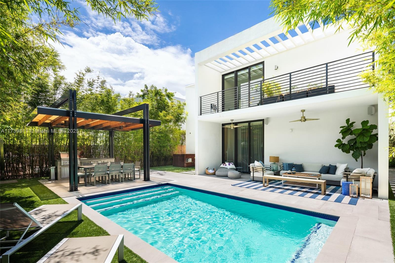 8600 EAST DIXIE - Residential