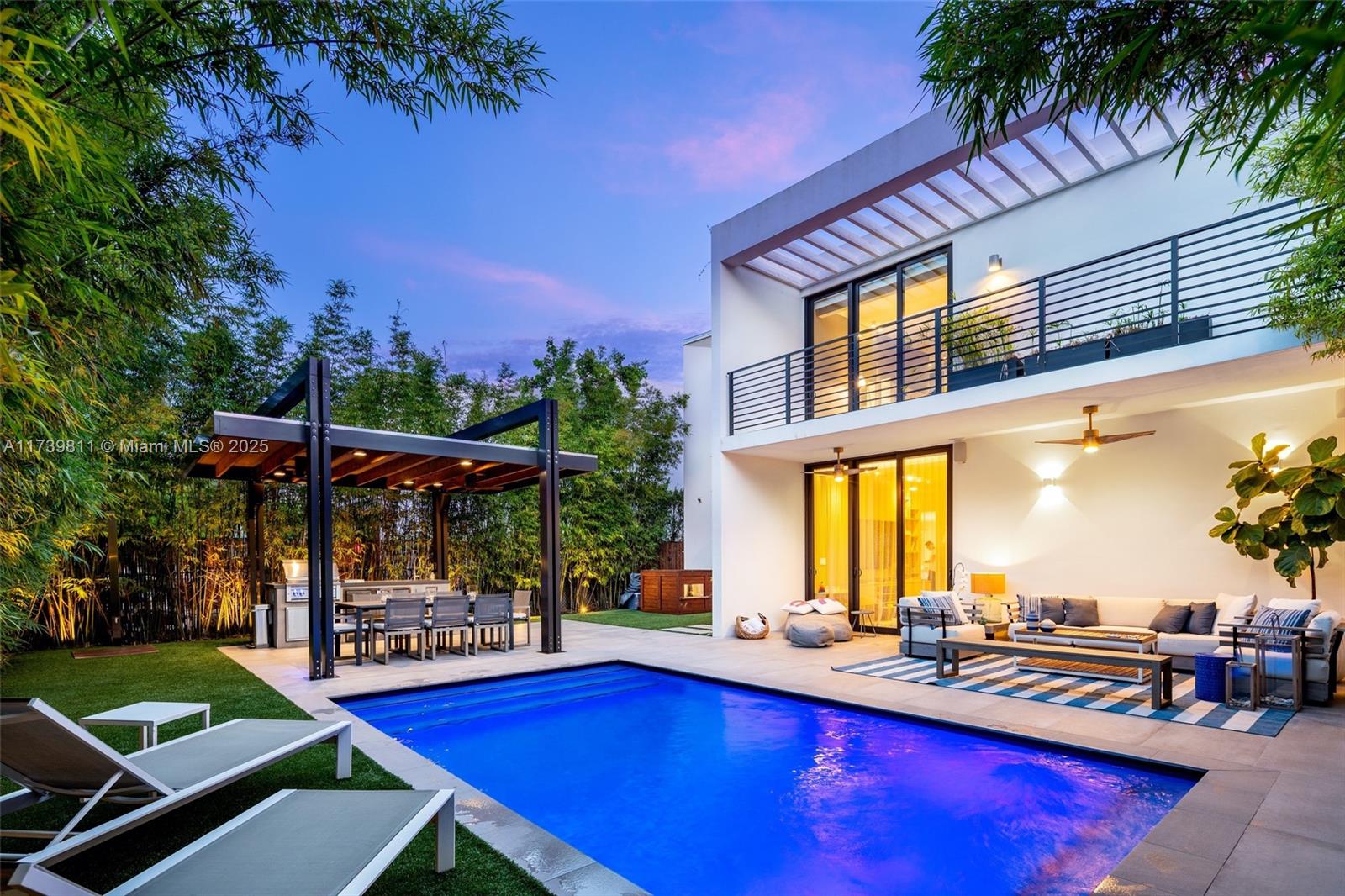 8600 EAST DIXIE - Residential