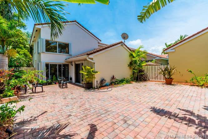 WEST LAKE VILLAGE - Residential