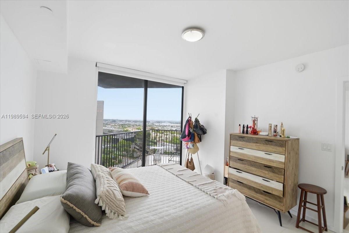 5252 PASEO CONDO - Residential