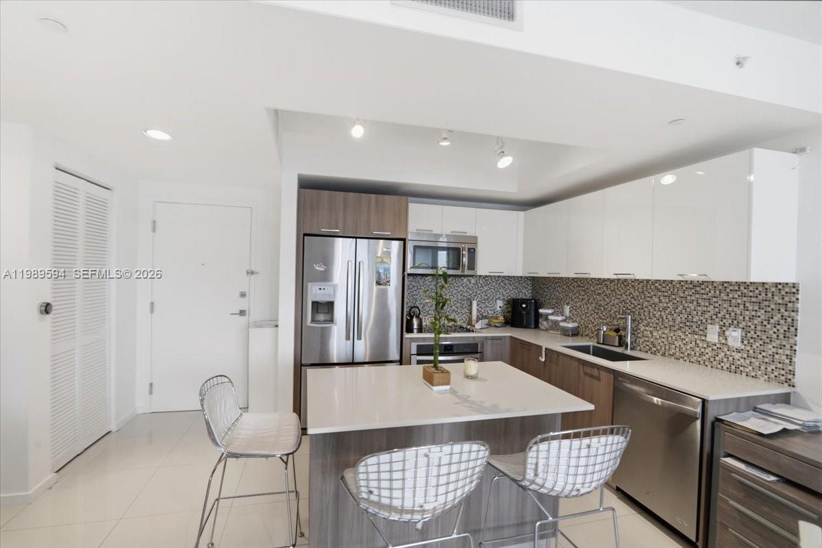 5252 PASEO CONDO - Residential